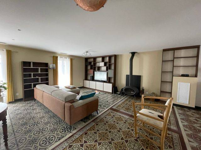 Réalisation 3 meubles « Bibliothèques/Living » sur-mesure pour aménager le salon d'une maison vigneronne à Roujan, près de Béziers, situé dans l'Hérault